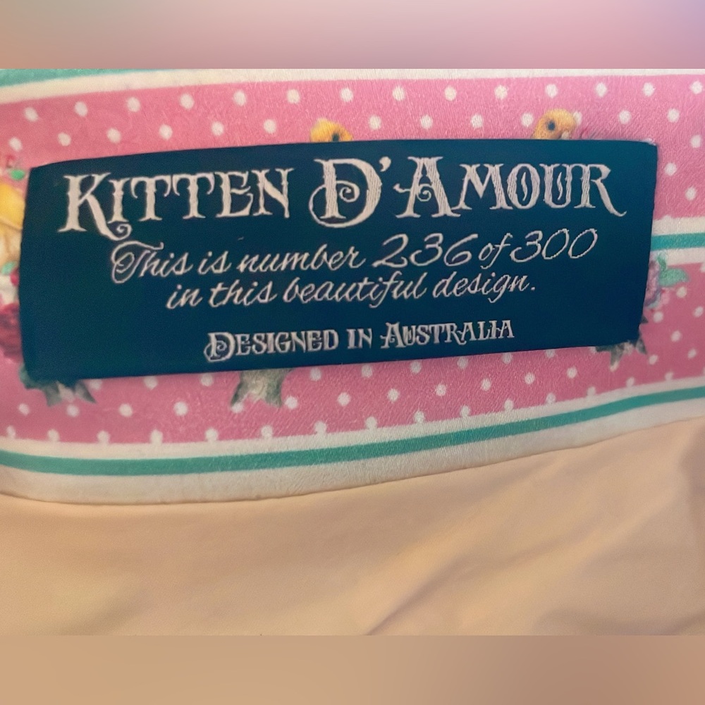 1 of only 300 made - Beautiful Kitten D’Amour alone skirt - Picture 2 of 3